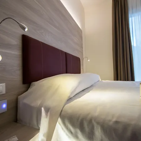 Perlage Florence - Free Tax With Private Parking & Fast Wifi 호텔