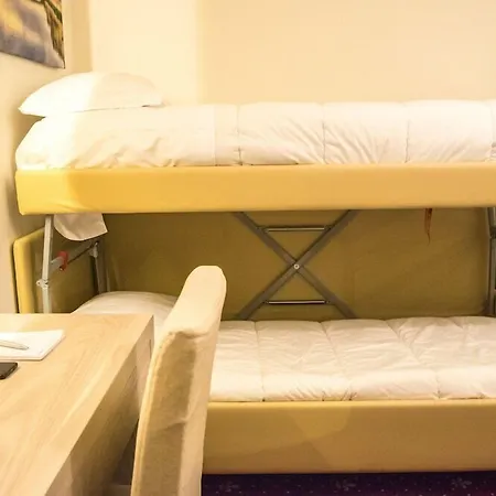 Hotel Perlage Florence -with Private Parking & Fast Wifi 3*