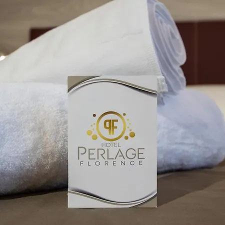 Отель Perlage Florence -with Private Parking & Fast Wifi