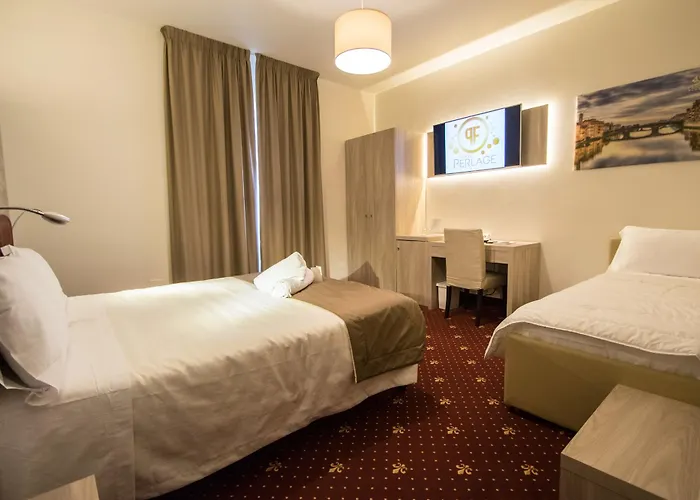 Perlage Florence - Free Tax With Private Parking & Fast Wifi 3* 斯坎迪奇